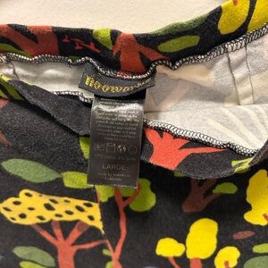 Nooworks, forest pattern, cropped fit and flare leggings.